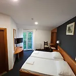 Houston Radovljica