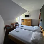 Houston 3* Radovljica